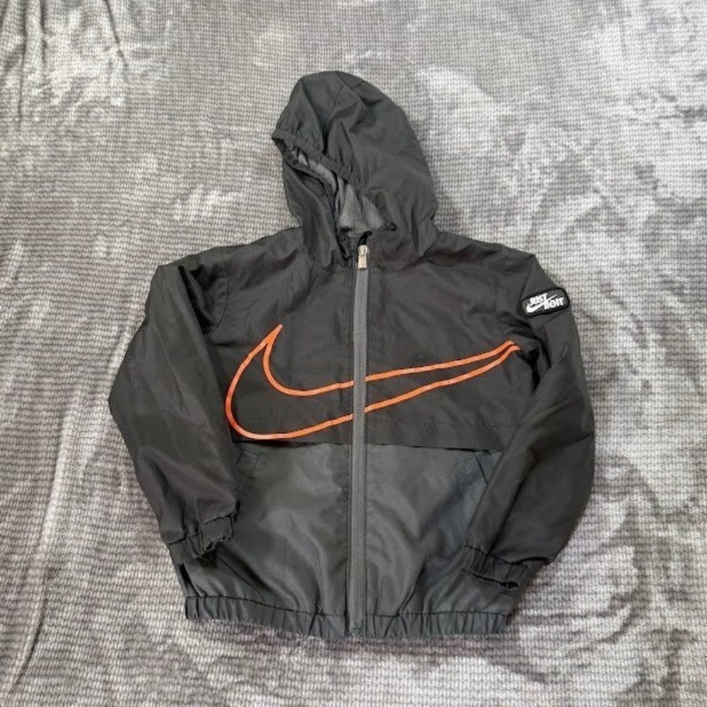 Nike Boys Windbreaker Jacket Black Orange Swoosh Zip Hooded Coat 4T H889-G8N